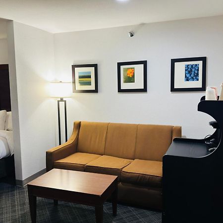 Comfort Suites Plymouth Near Us-30 Eksteriør bilde