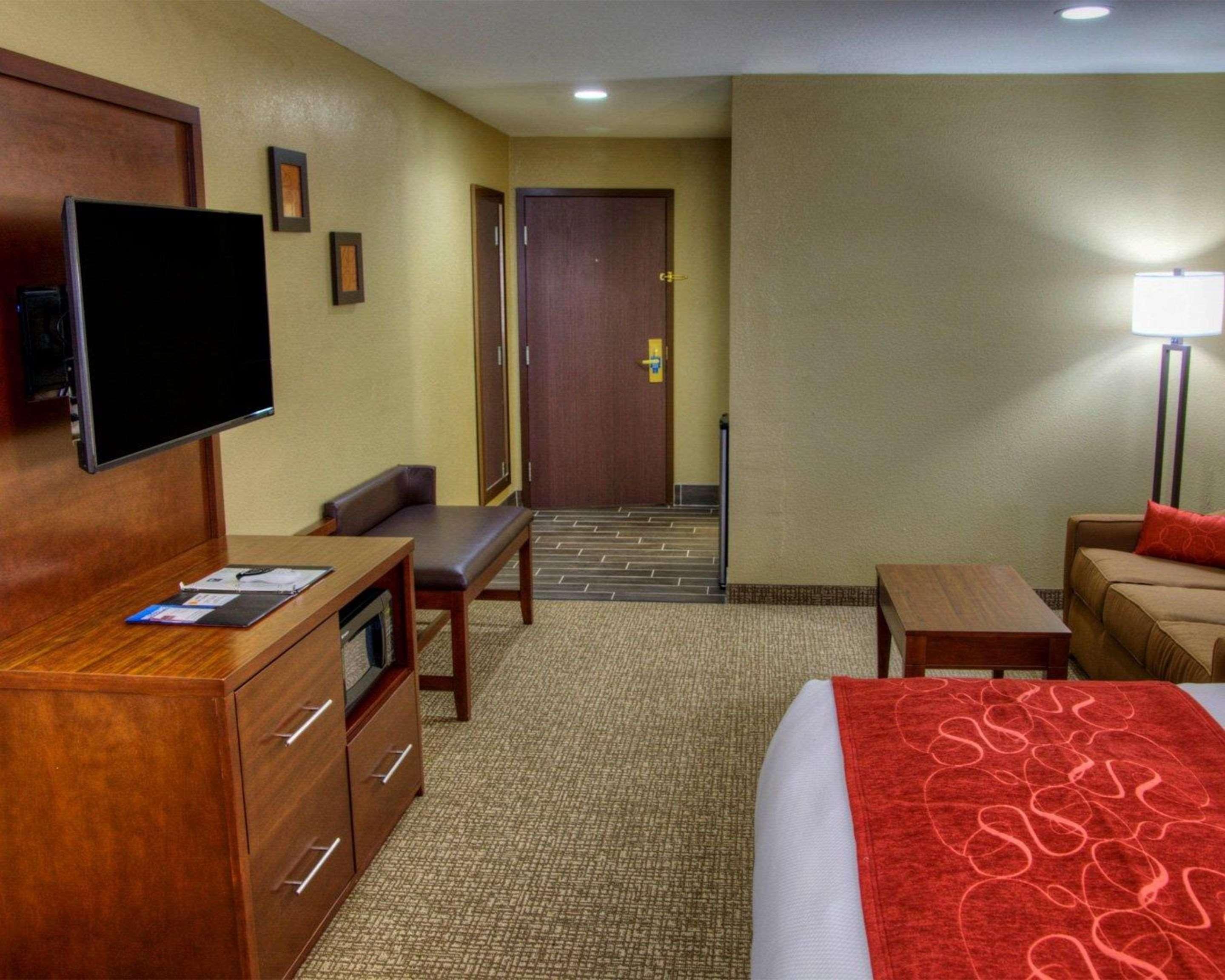 Comfort Suites Plymouth Near Us-30 Eksteriør bilde