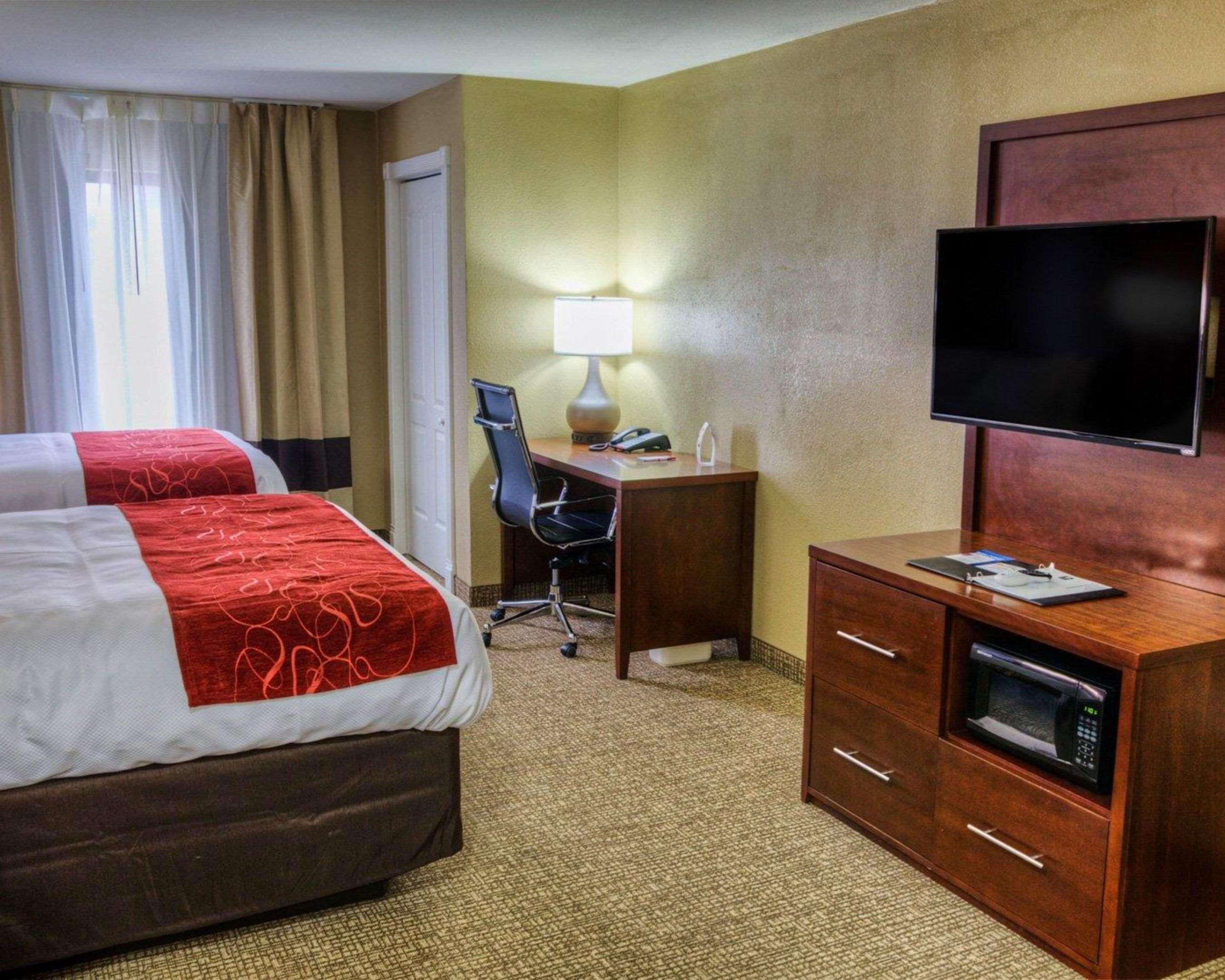 Comfort Suites Plymouth Near Us-30 Eksteriør bilde