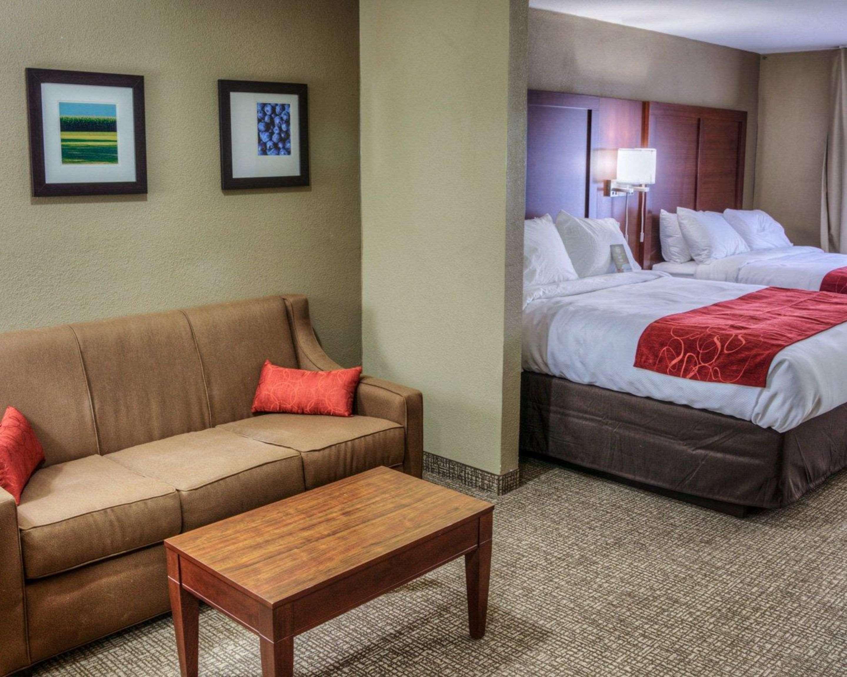 Comfort Suites Plymouth Near Us-30 Eksteriør bilde