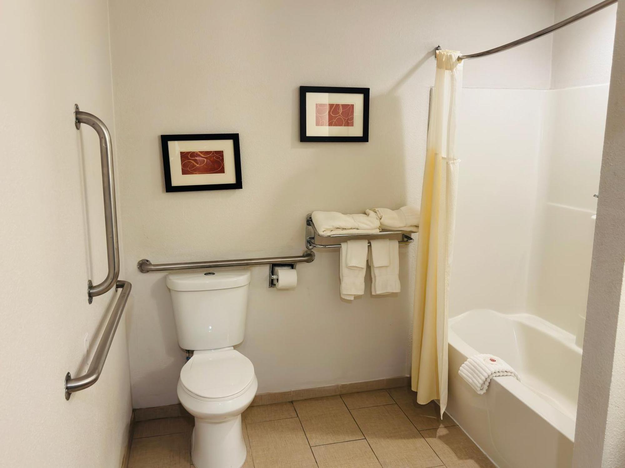 Comfort Suites Plymouth Near Us-30 Eksteriør bilde