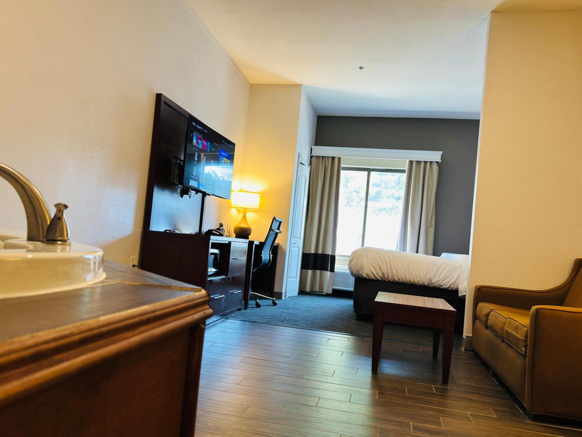 Comfort Suites Plymouth Near Us-30 Eksteriør bilde