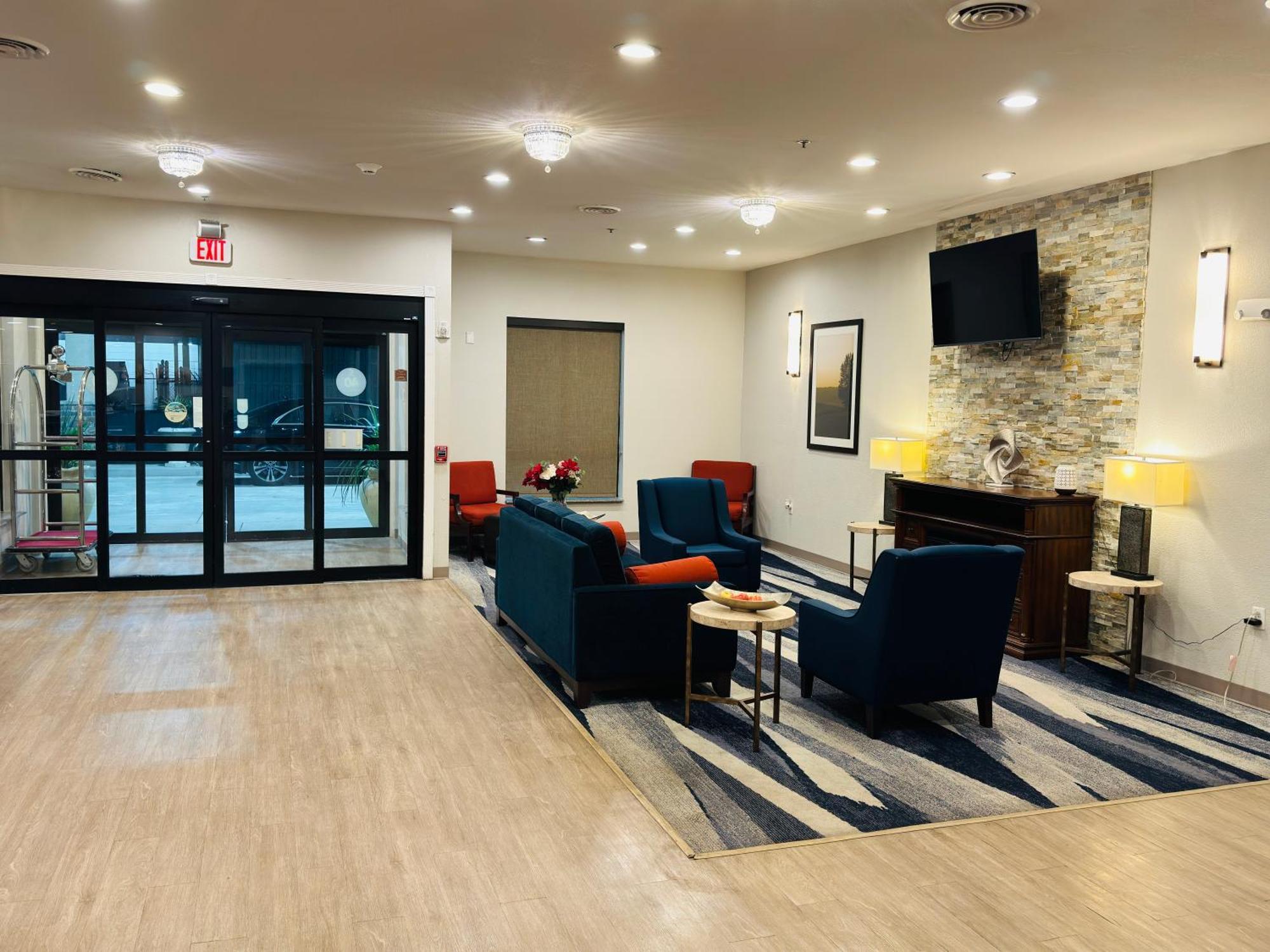 Comfort Suites Plymouth Near Us-30 Eksteriør bilde