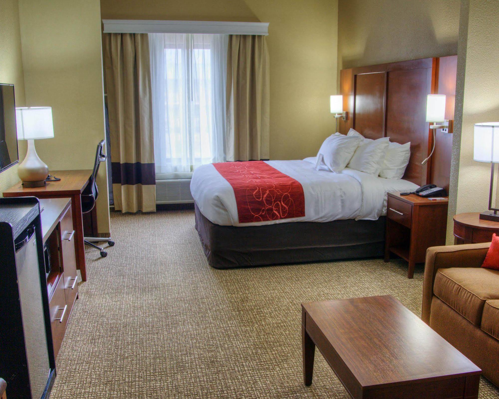 Comfort Suites Plymouth Near Us-30 Eksteriør bilde